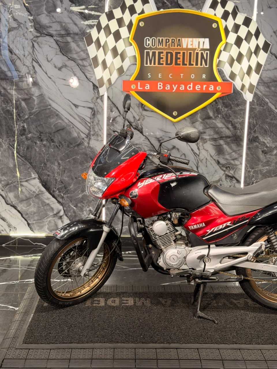 YBR 125 DX - Image 2