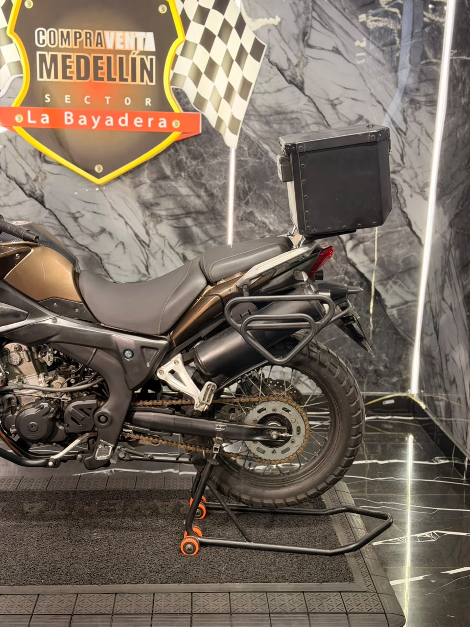 AKT TT ADVENTUR 250 - Image 7