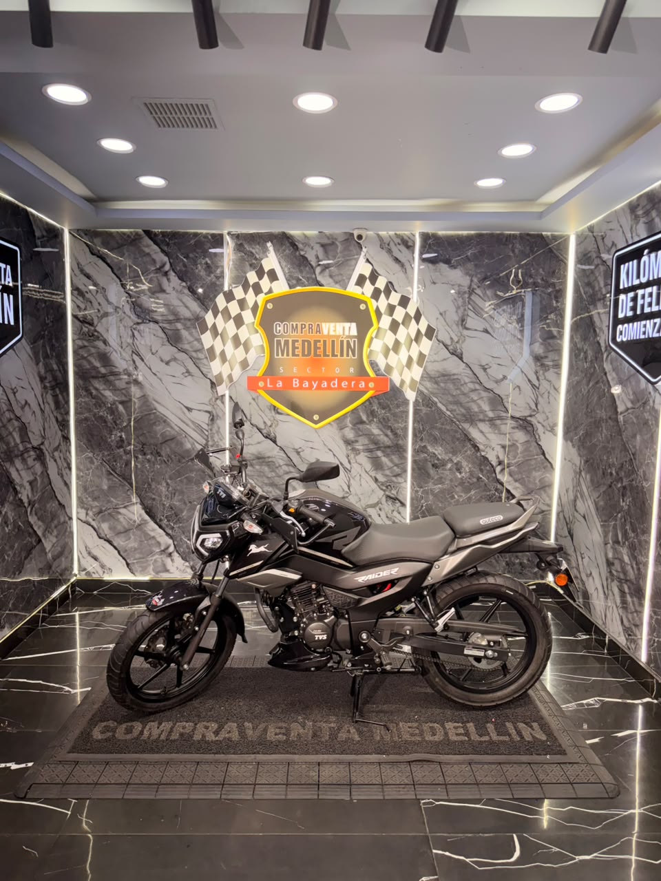 TVS RAIDER 125 COMO NUEVA