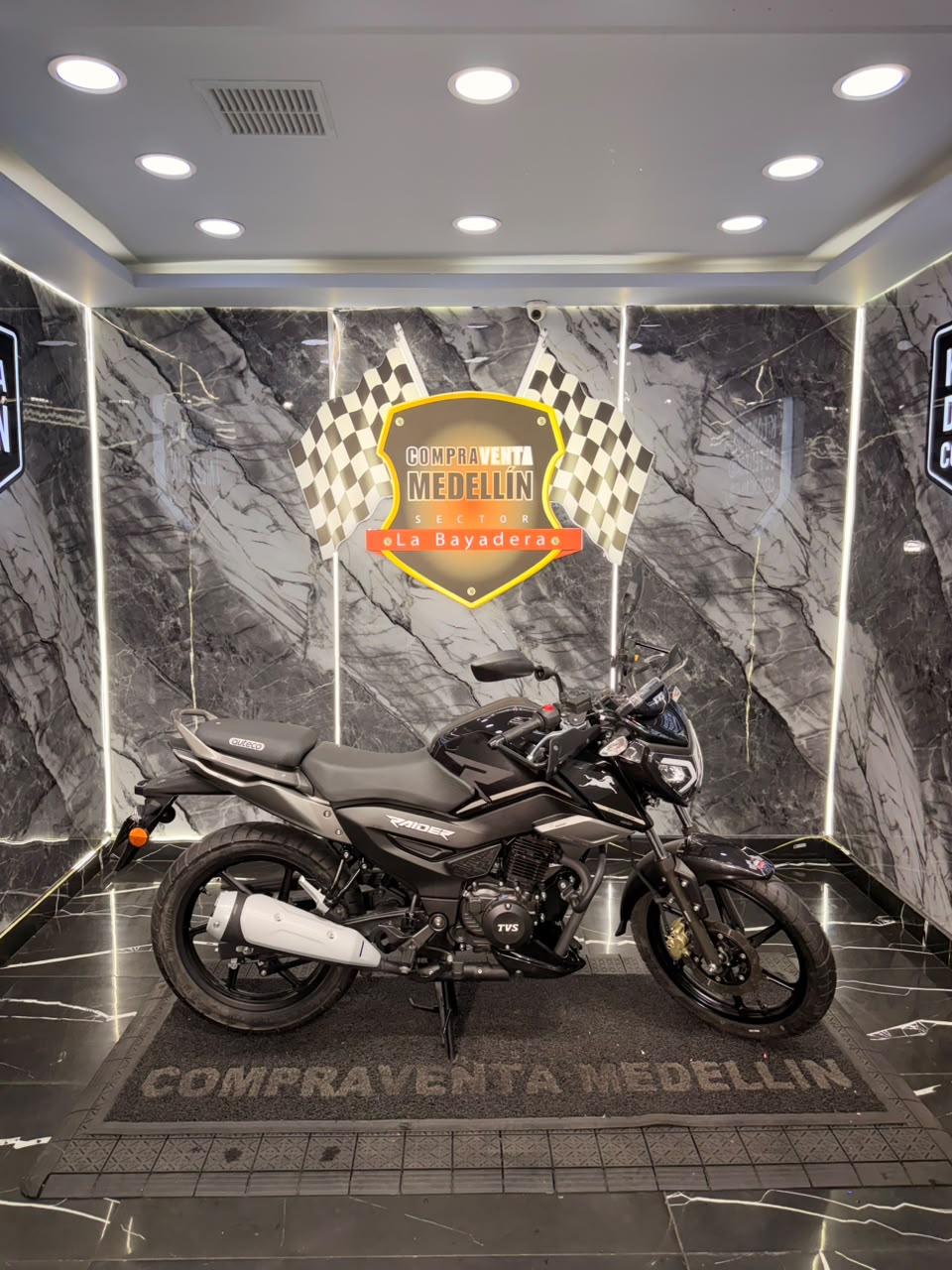 TVS RAIDER 125 COMO NUEVA - Image 4