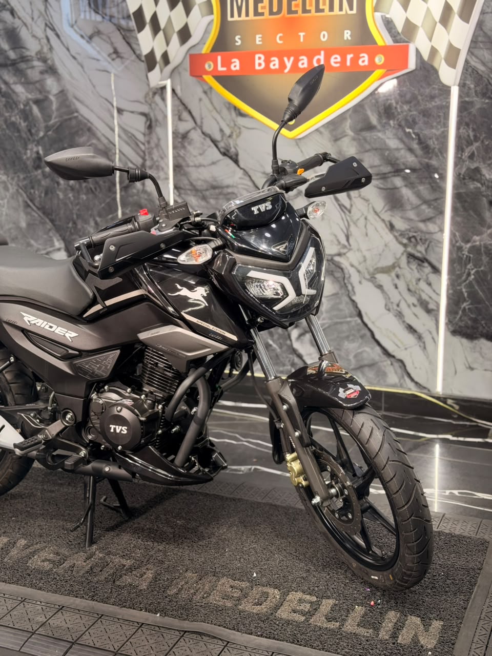 TVS RAIDER 125 COMO NUEVA - Image 3