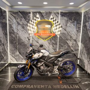 YAMAHA MT 15