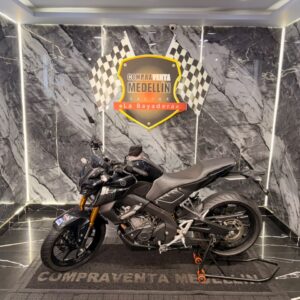 YAMAHA MT 15