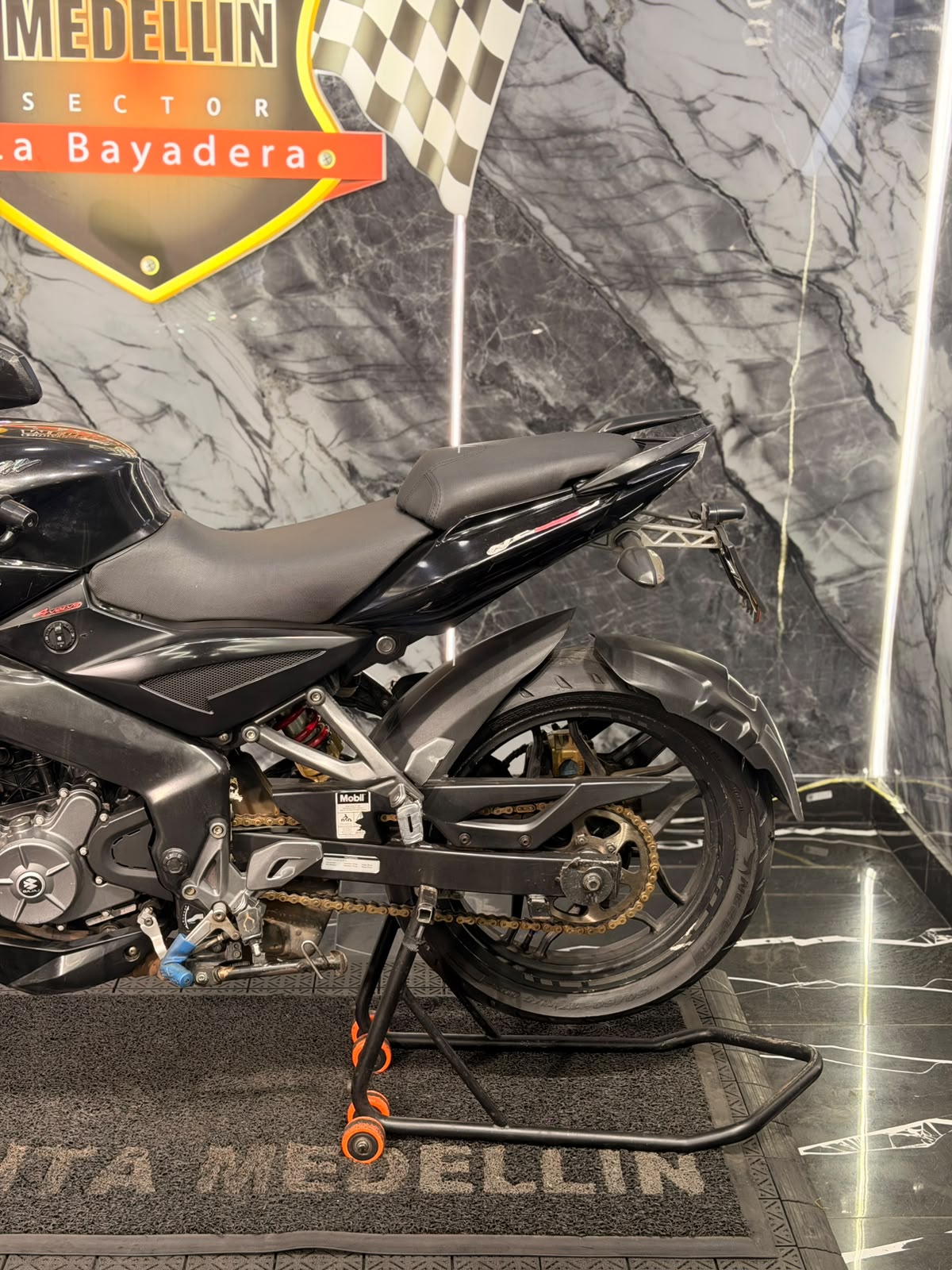PULSAR 200 NS - Image 4