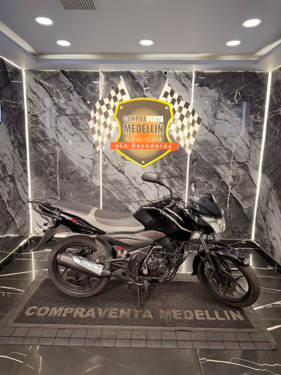 PULSAR 200 NS - Image 2