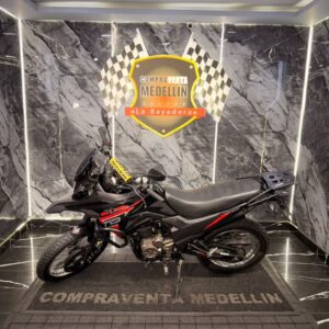 AKT TT 200 DS