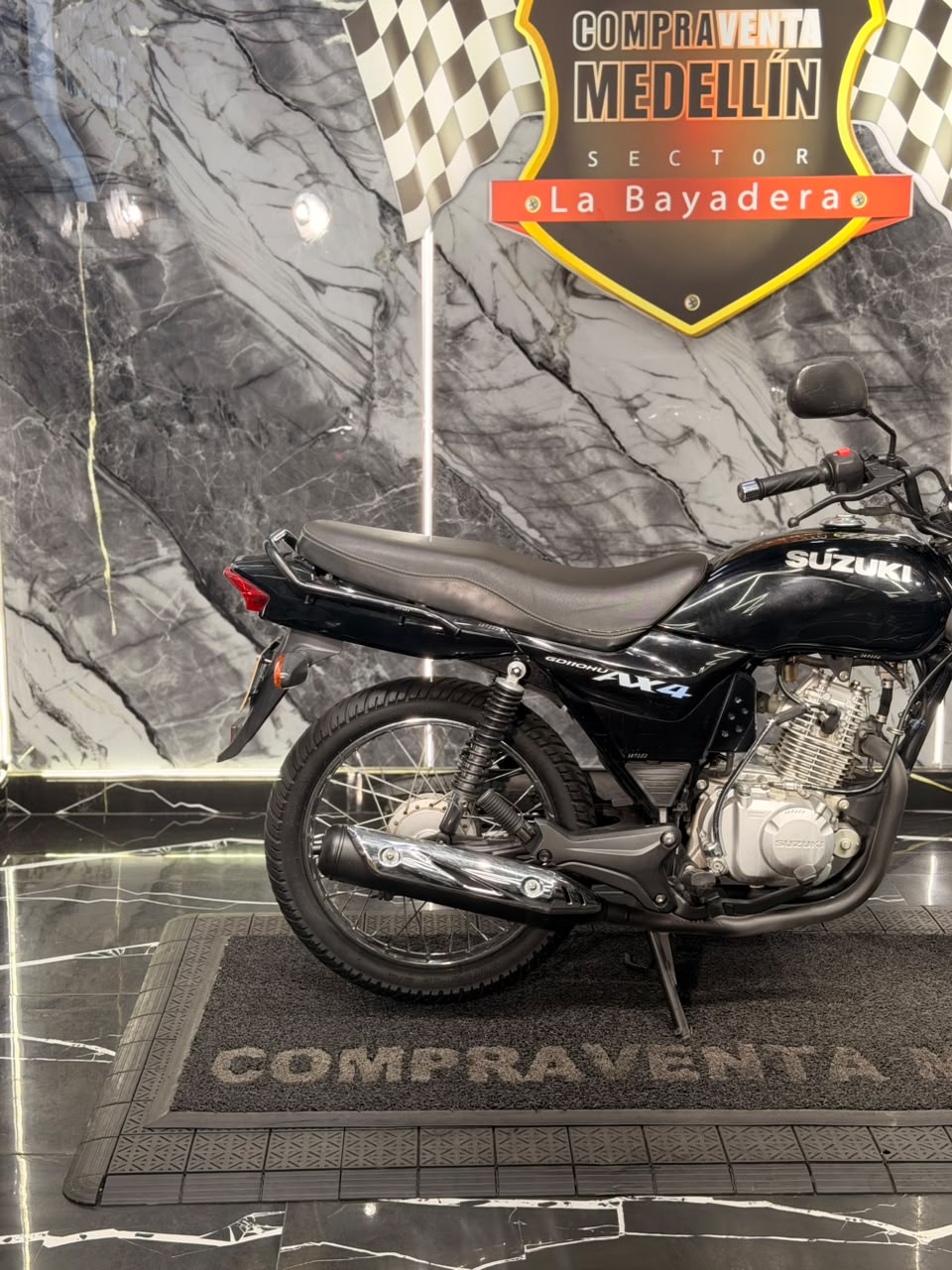 SUZUKI AX 4 - Image 7