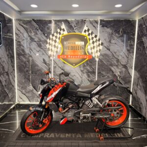 KTM DUKE 200