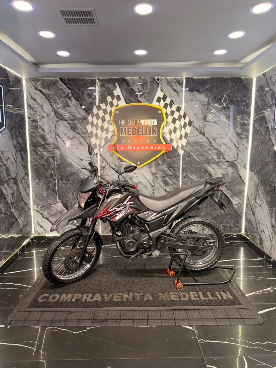 AKT TTR 200 EIII