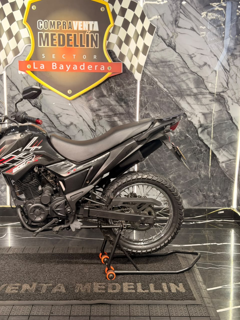 AKT TTR 200 EIII - Image 2