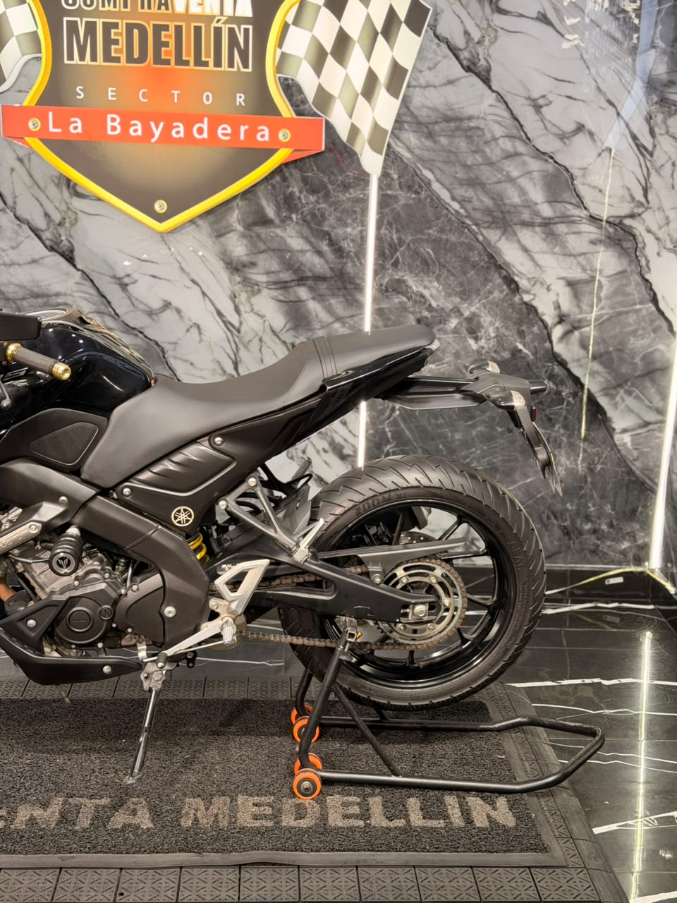 YAMAHA MT 15 - Image 8