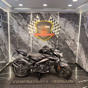 PULSAR 200 NS FI