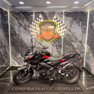PULSAR 200 NS FI BARRAS INVERTIDAS ULTIMA VERSION 1 MES DE USO