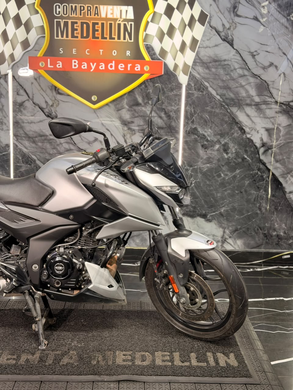 PULSAR N160 - Image 7