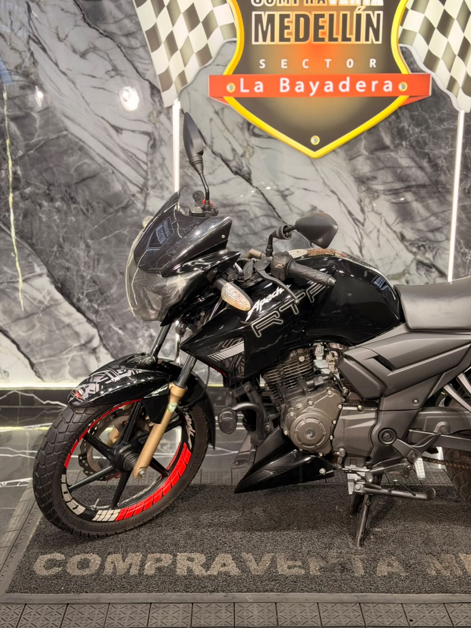 TVS APACHE RTR 180 - Image 4