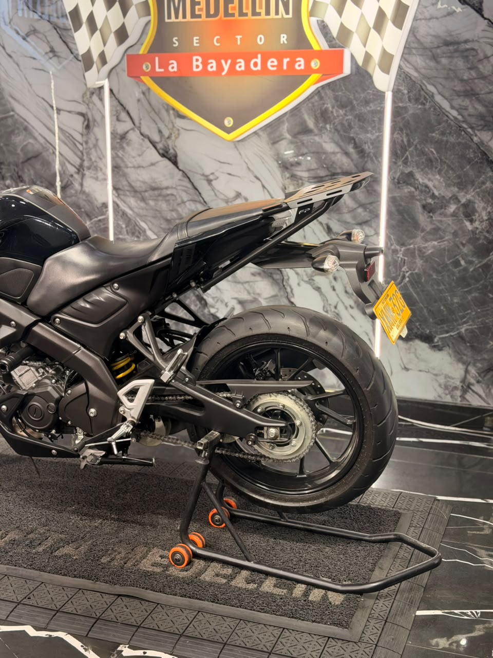 YAMAHA MT 15 - Image 6