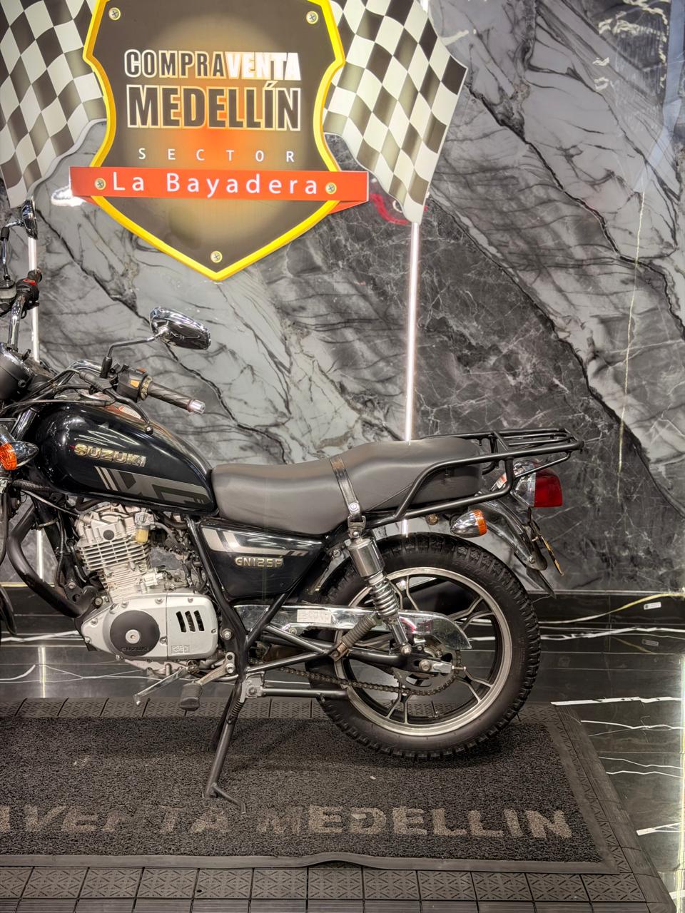 SUZUKI GN 125 - Image 6