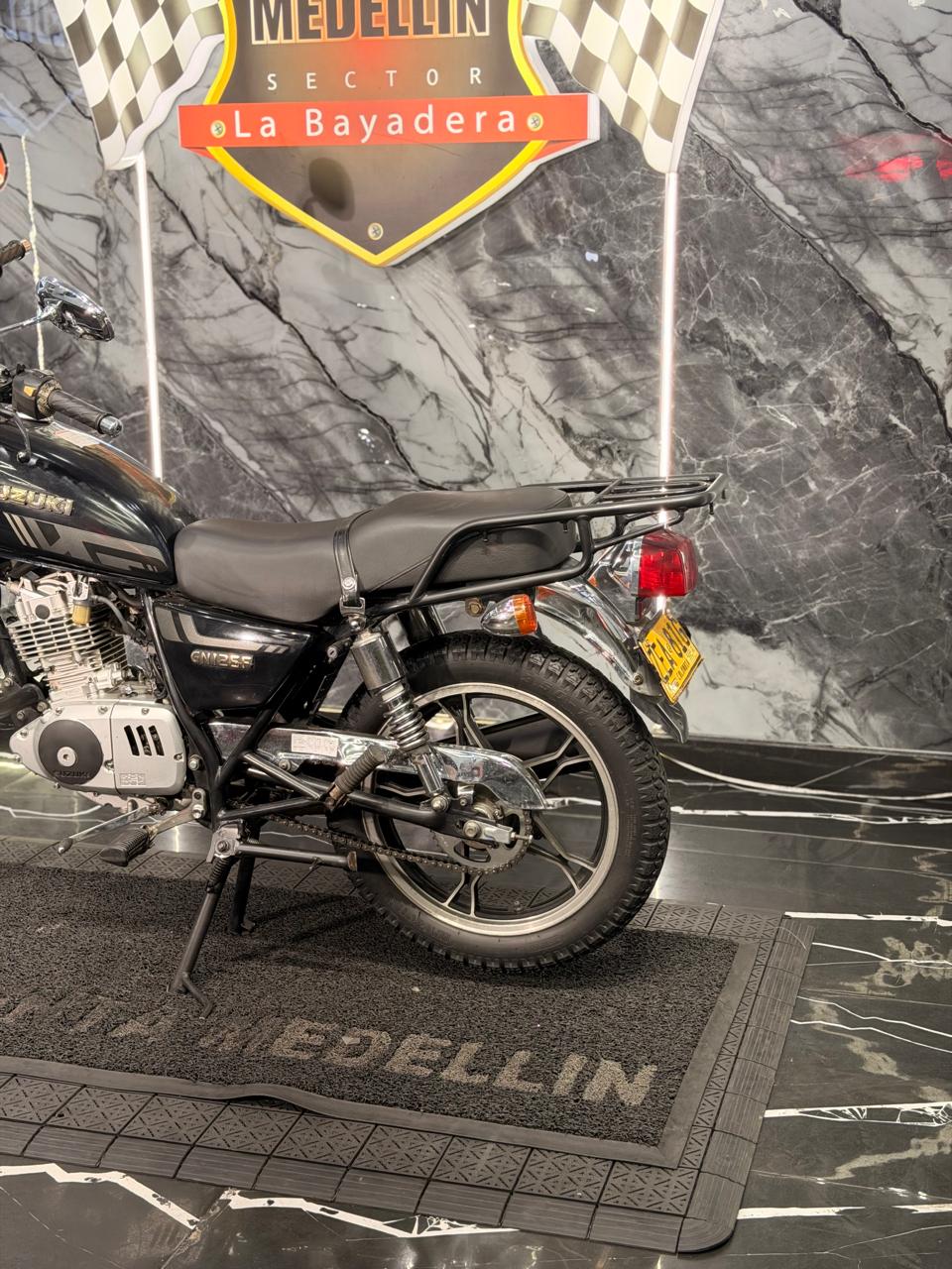 SUZUKI GN 125 - Image 5