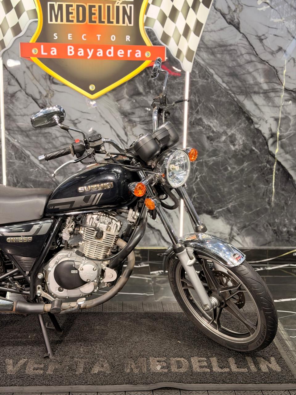 SUZUKI GN 125 - Image 4
