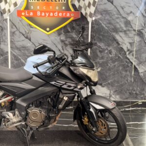 PULSAR 200 NS