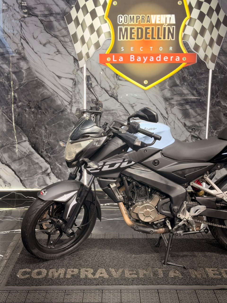PULSAR 200 NS - Image 7