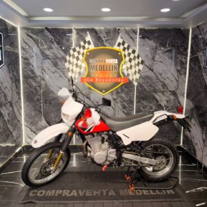 SUZUKI DR 650