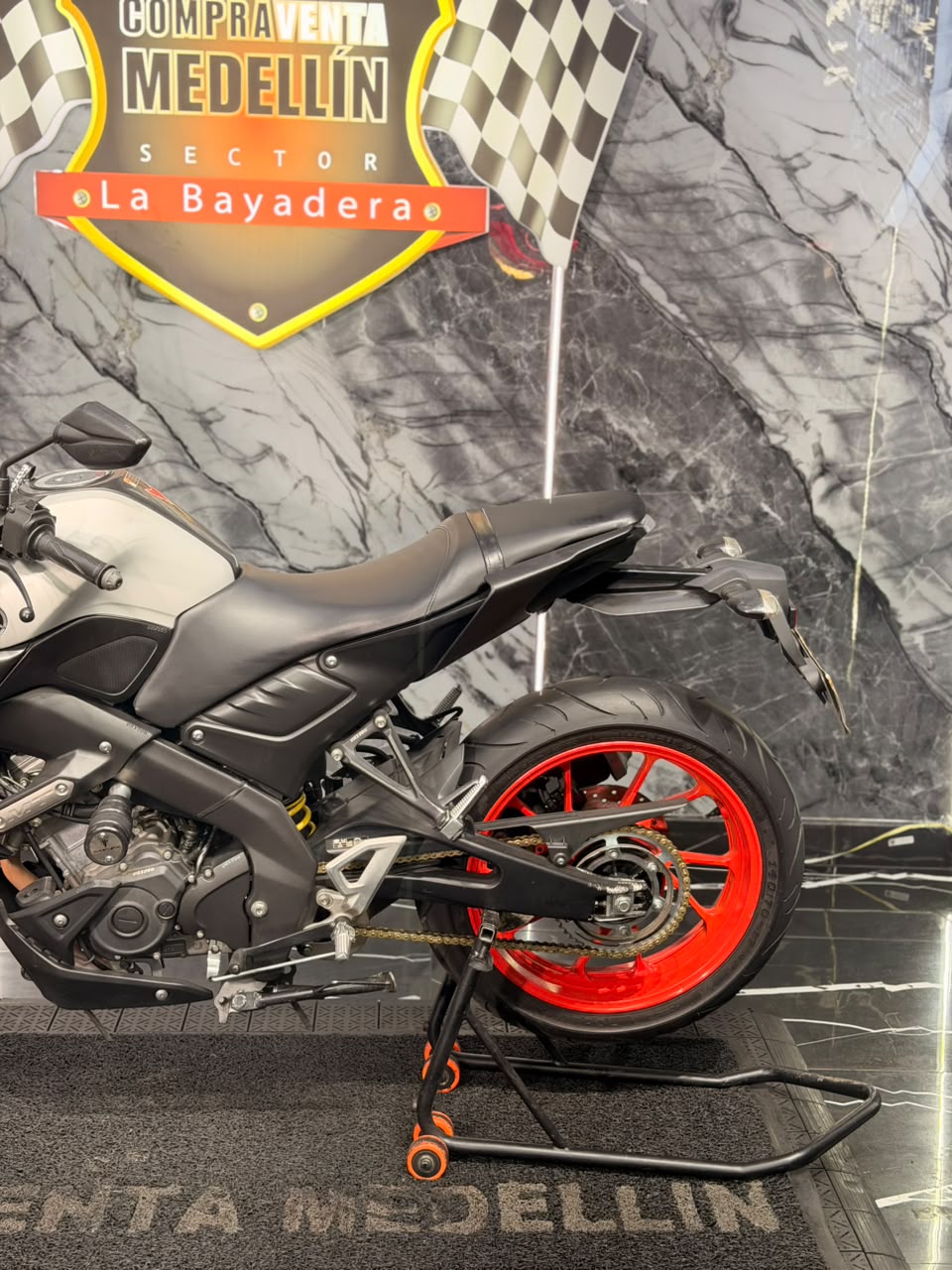 YAMAHA MT 15 - Image 8