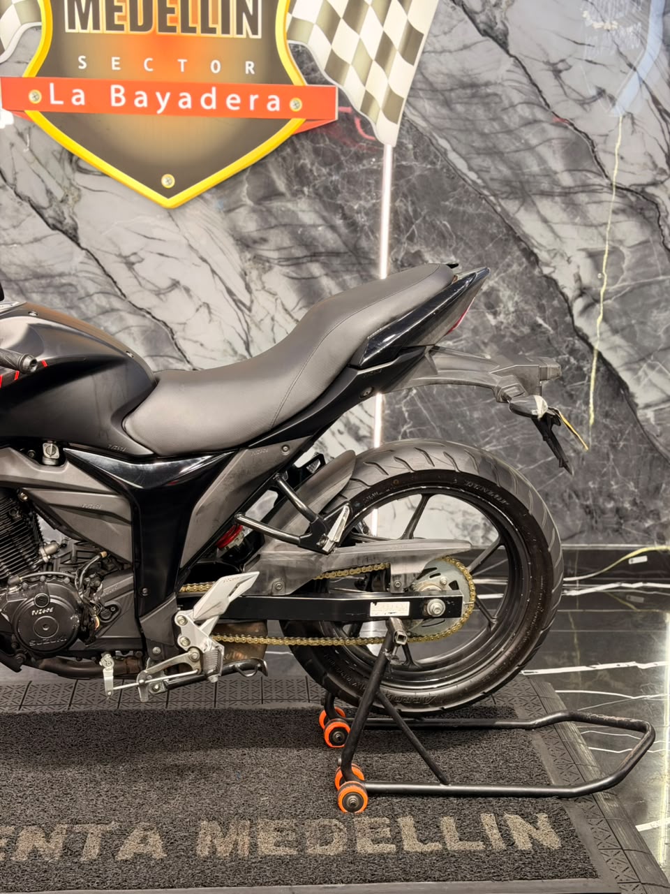 SUZUKI GIXXER 150 - Image 6
