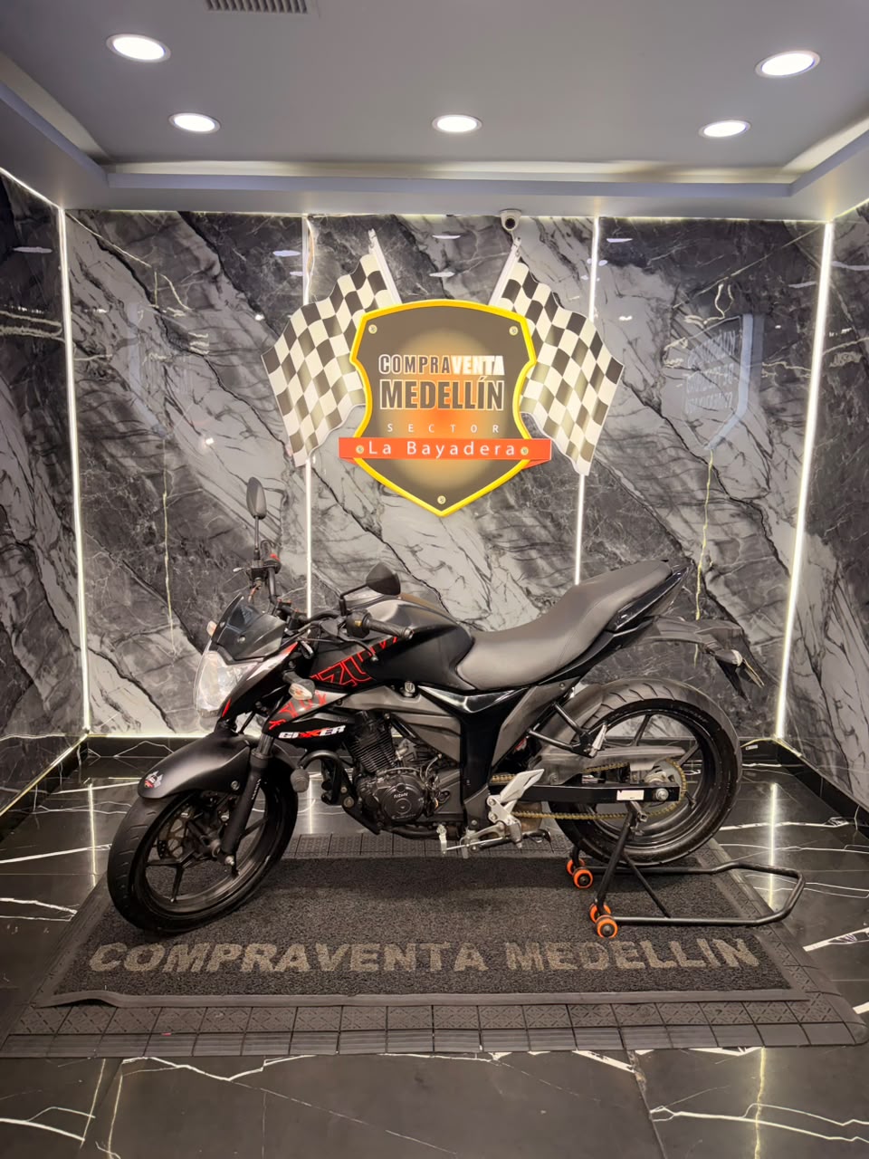 SUZUKI GIXXER 150