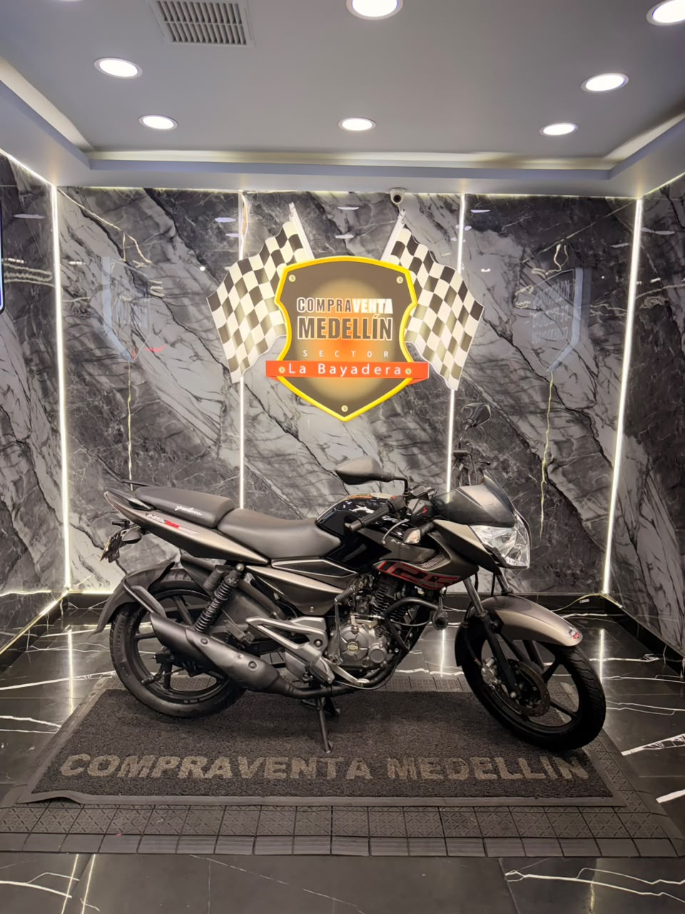 PULSAR 125 NS - Image 2