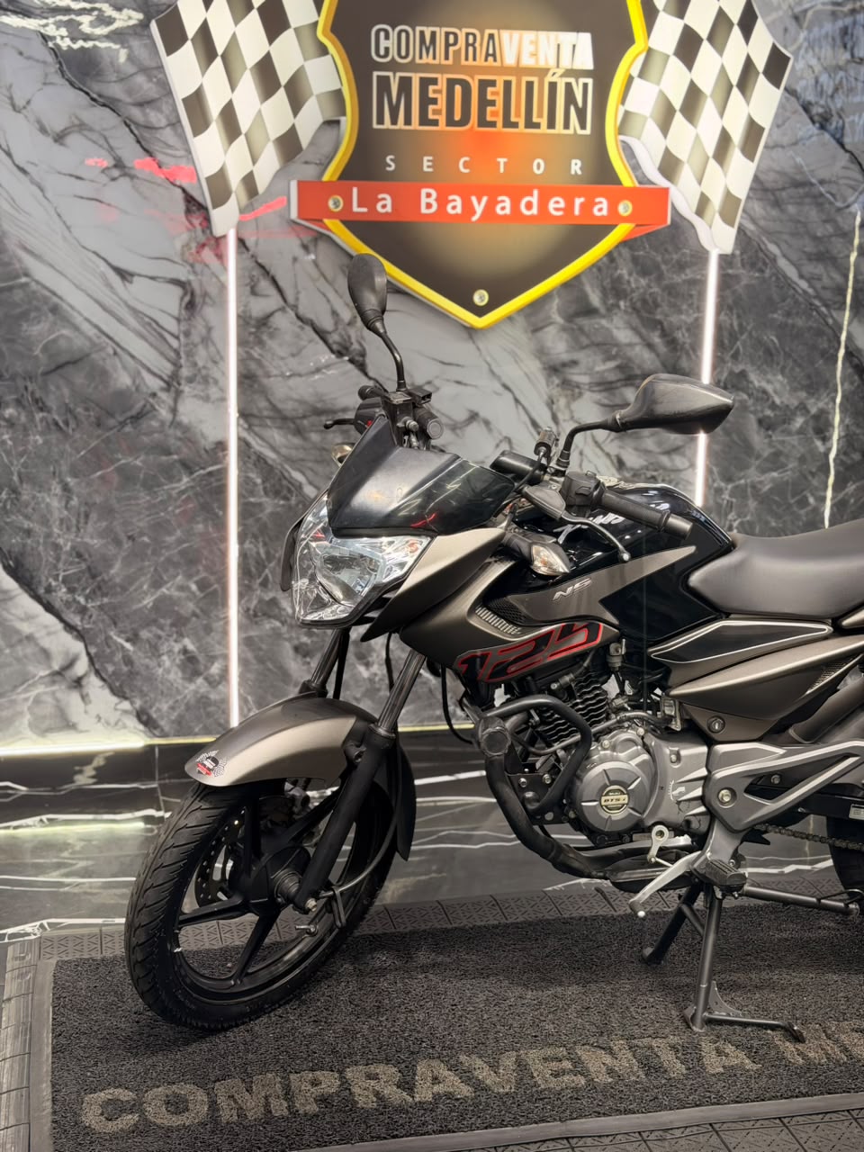 PULSAR 125 NS - Image 6