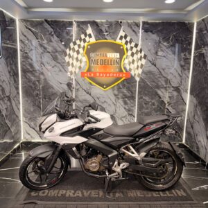 PULSAR 200 AS