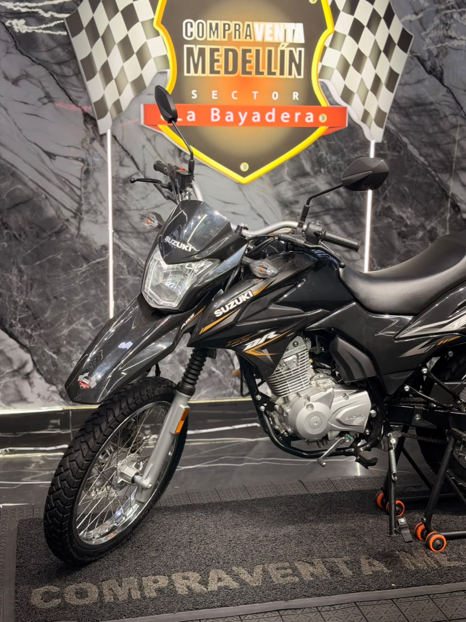 SUZUKI DR 150 COMO NUEVA - Image 7