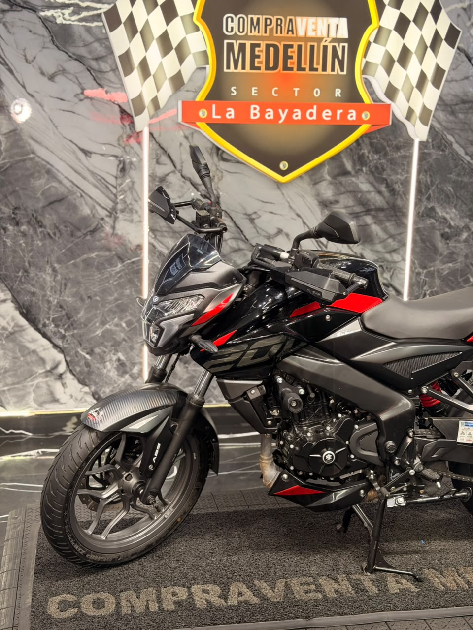 PULSAR NS 200 FI AB COMO NUEVA 2 MESES DE USO - Image 7
