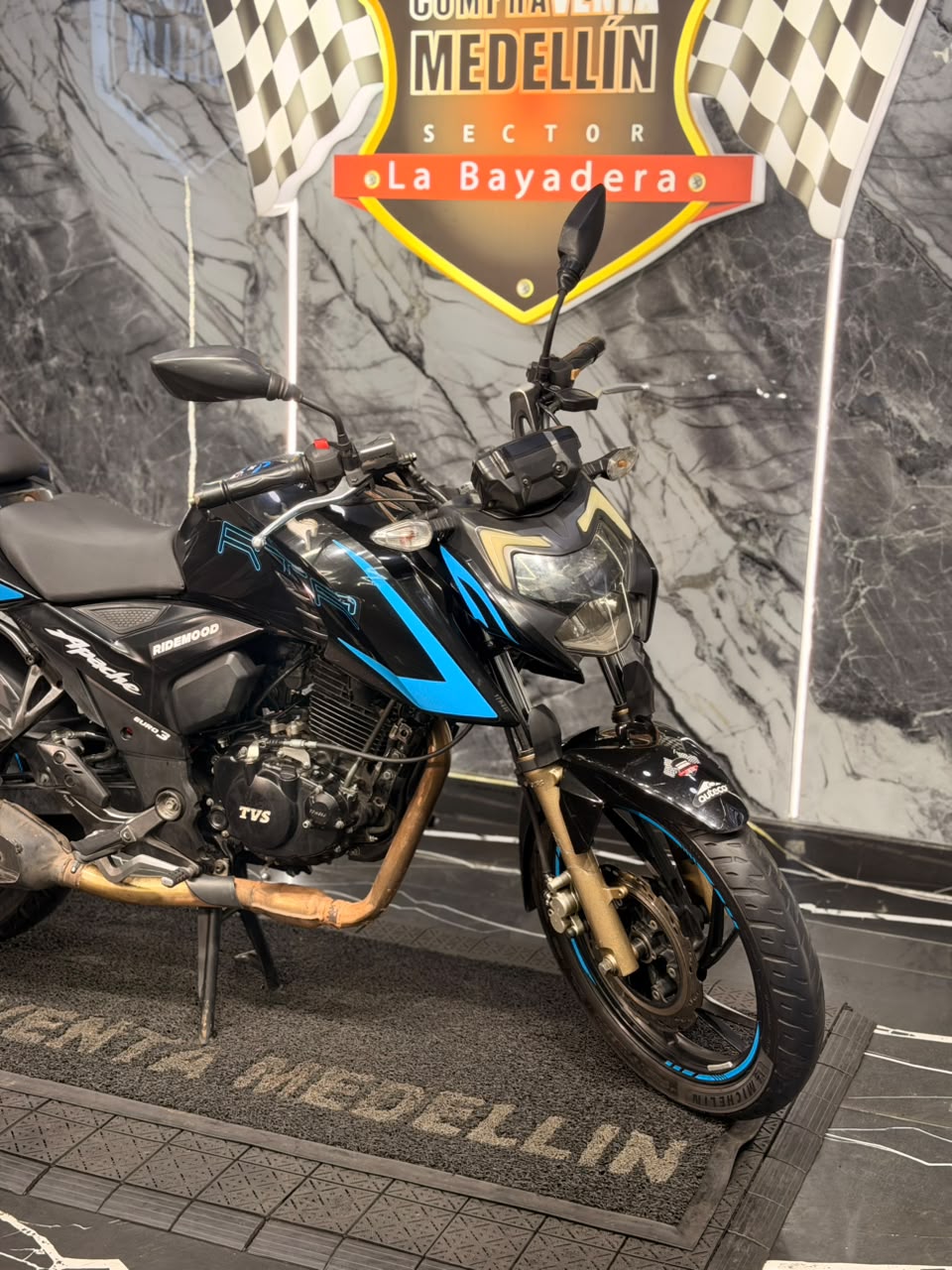 TVS APACHE RTR 200 4V - Image 4