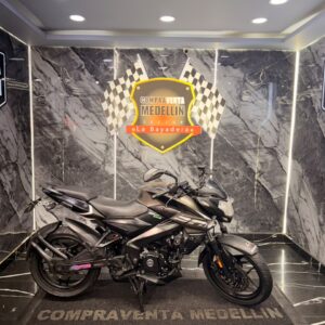 PULSAR 200 NS