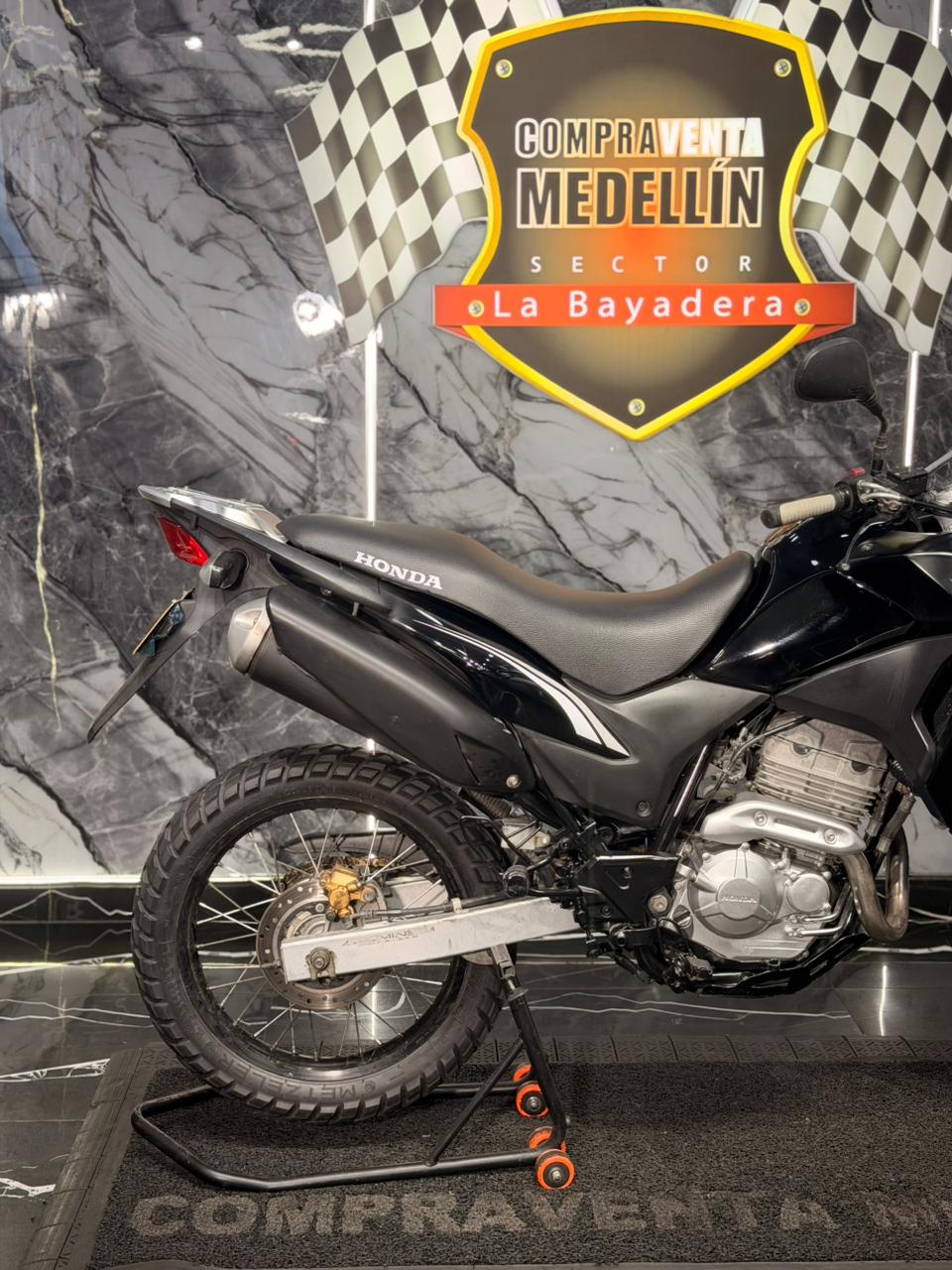HONDA XRE 300 - Image 7