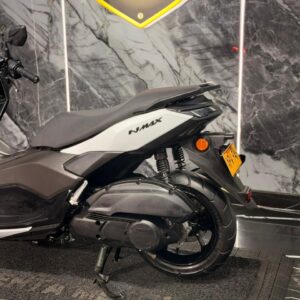 AUTOMATICA NMAX 155 V3 COMO NUEVA