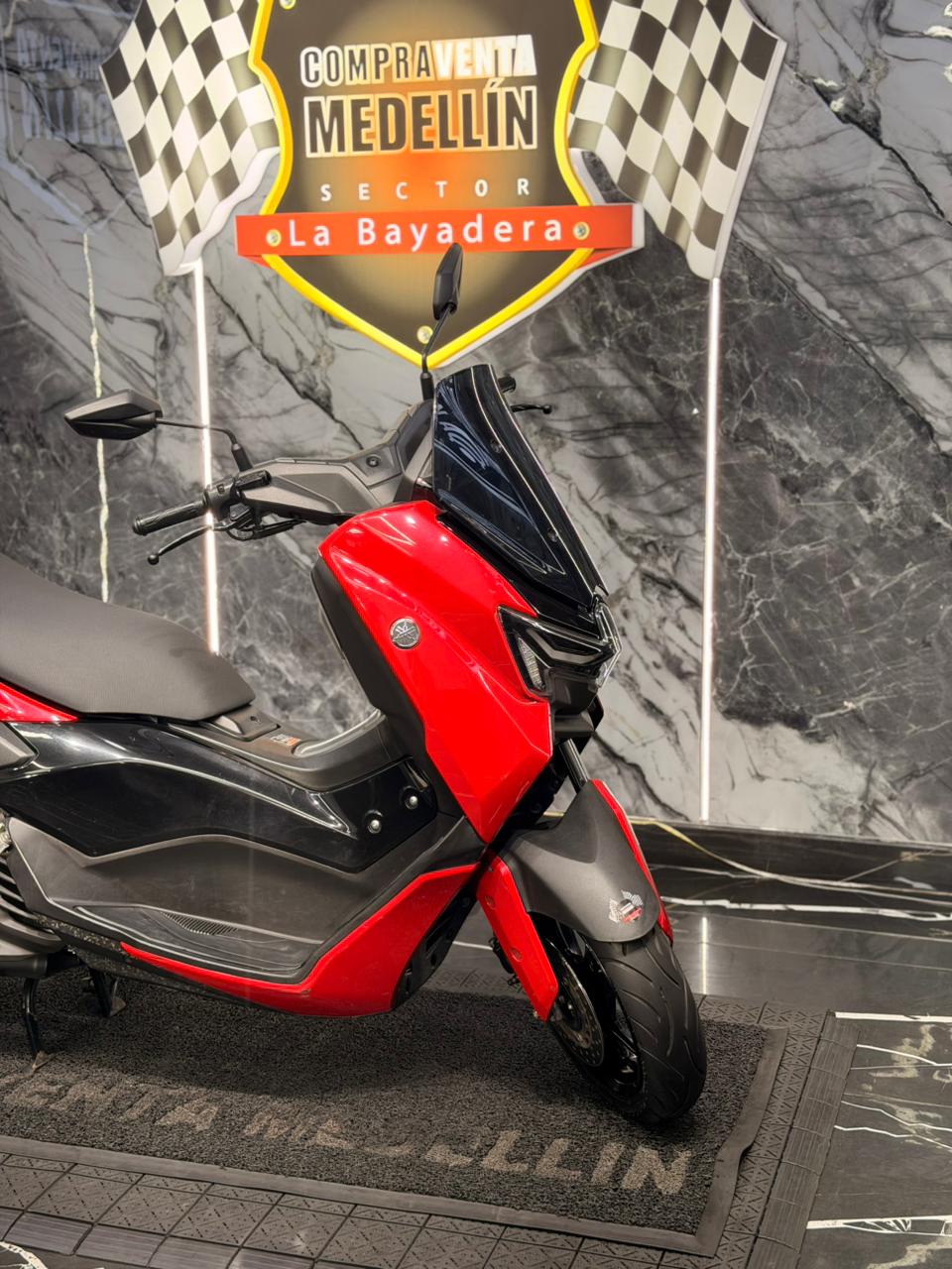 AUTOMATICA NMAX 155 V3 COMO NUEVA - Image 4