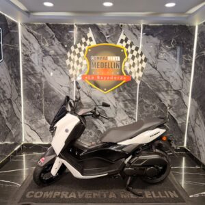 AUTOMATICA NMAX 155 V3 COMO NUEVA
