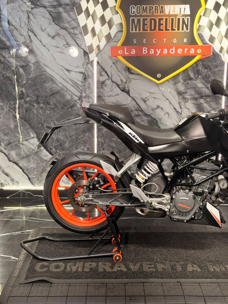 KTM DUKE 200 - Image 4