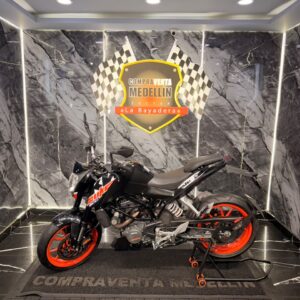 KTM DUKE 200