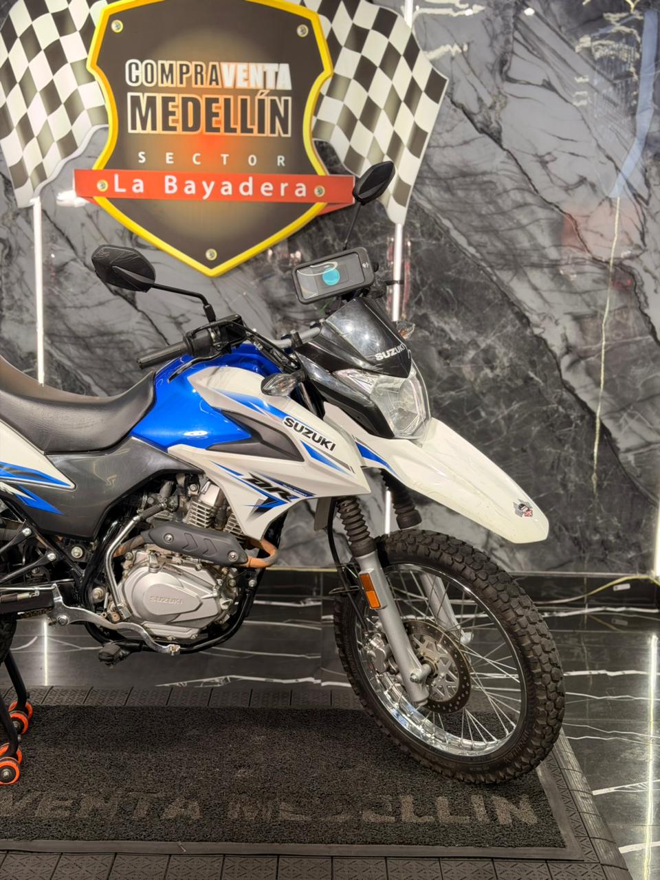 SUZUKI DR 150 COMO NUEVA - Image 8