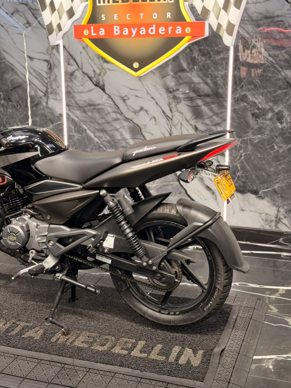 PULSAR 125 NS - Image 5