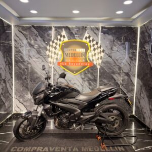 DOMINAR 400