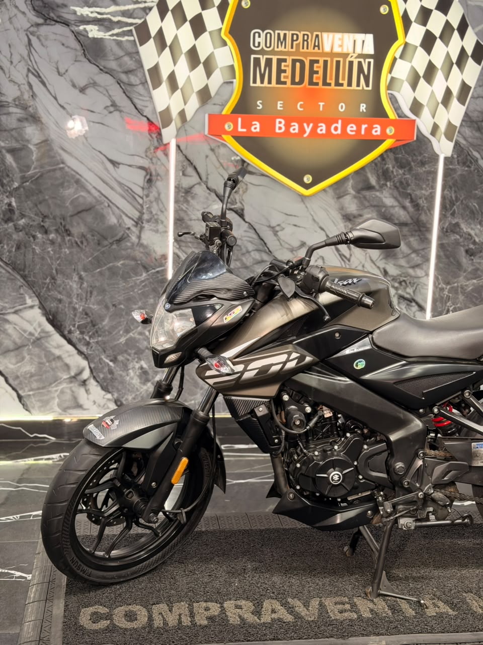 PULSAR 200 NS - Image 7