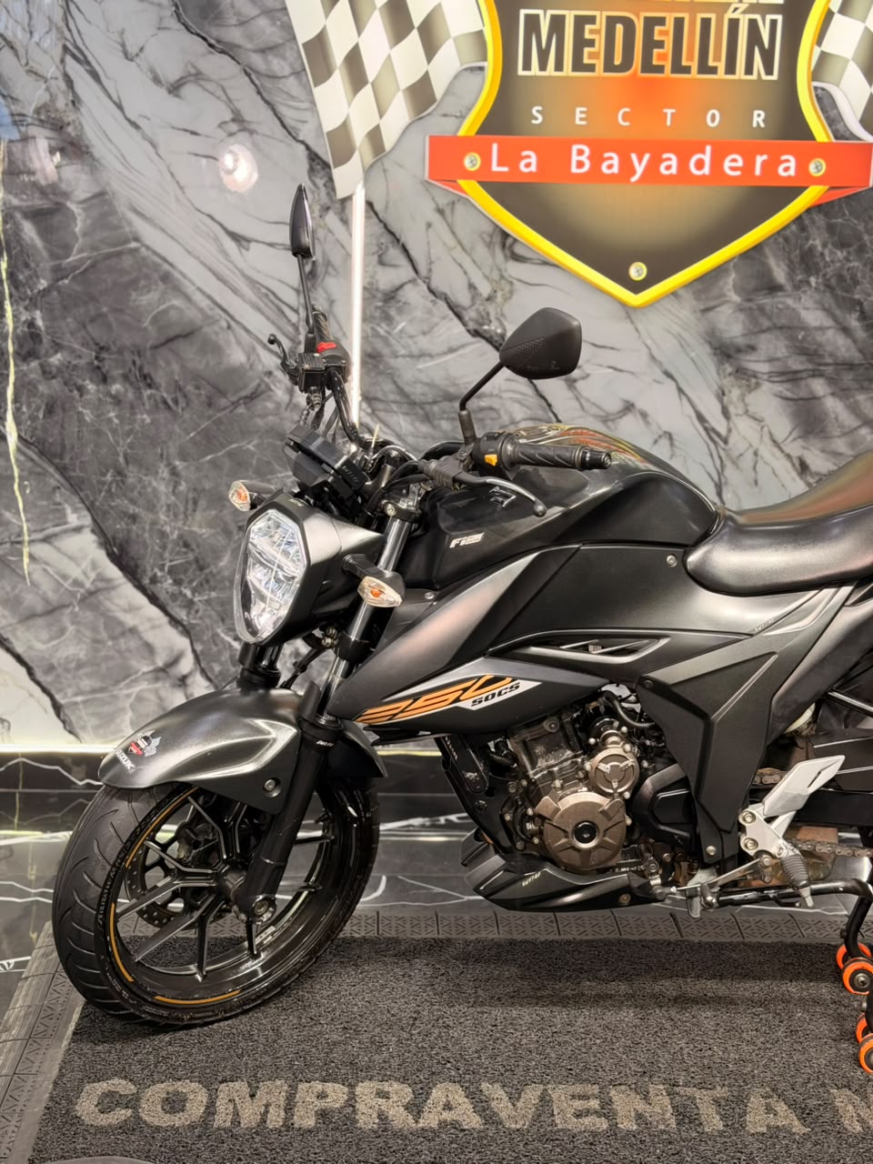 SUZUKI GIXXER 250 - Image 7
