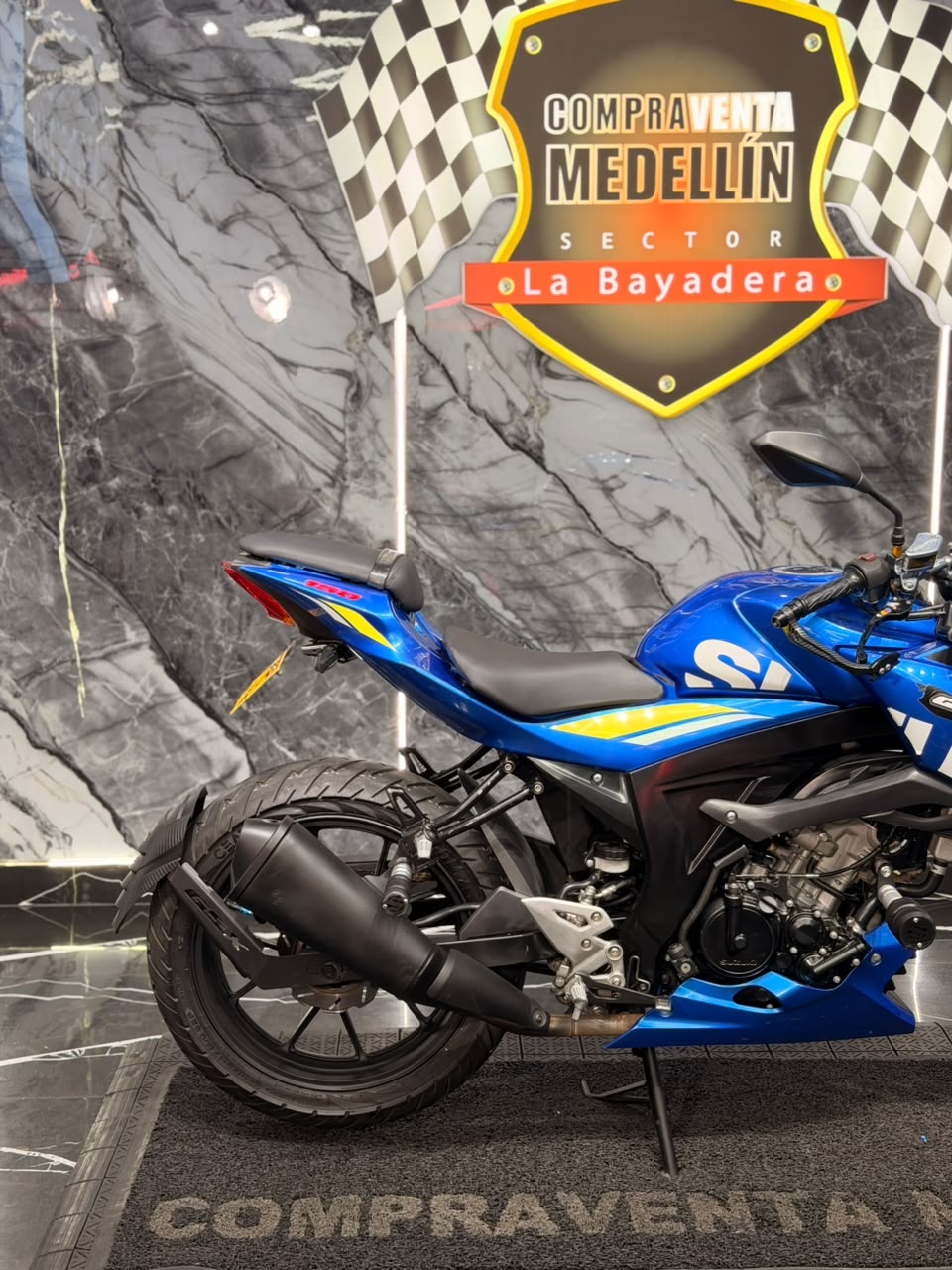 SUZUKI GSX 150 - Image 3