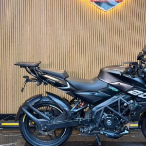 PULSAR 200 NS FI