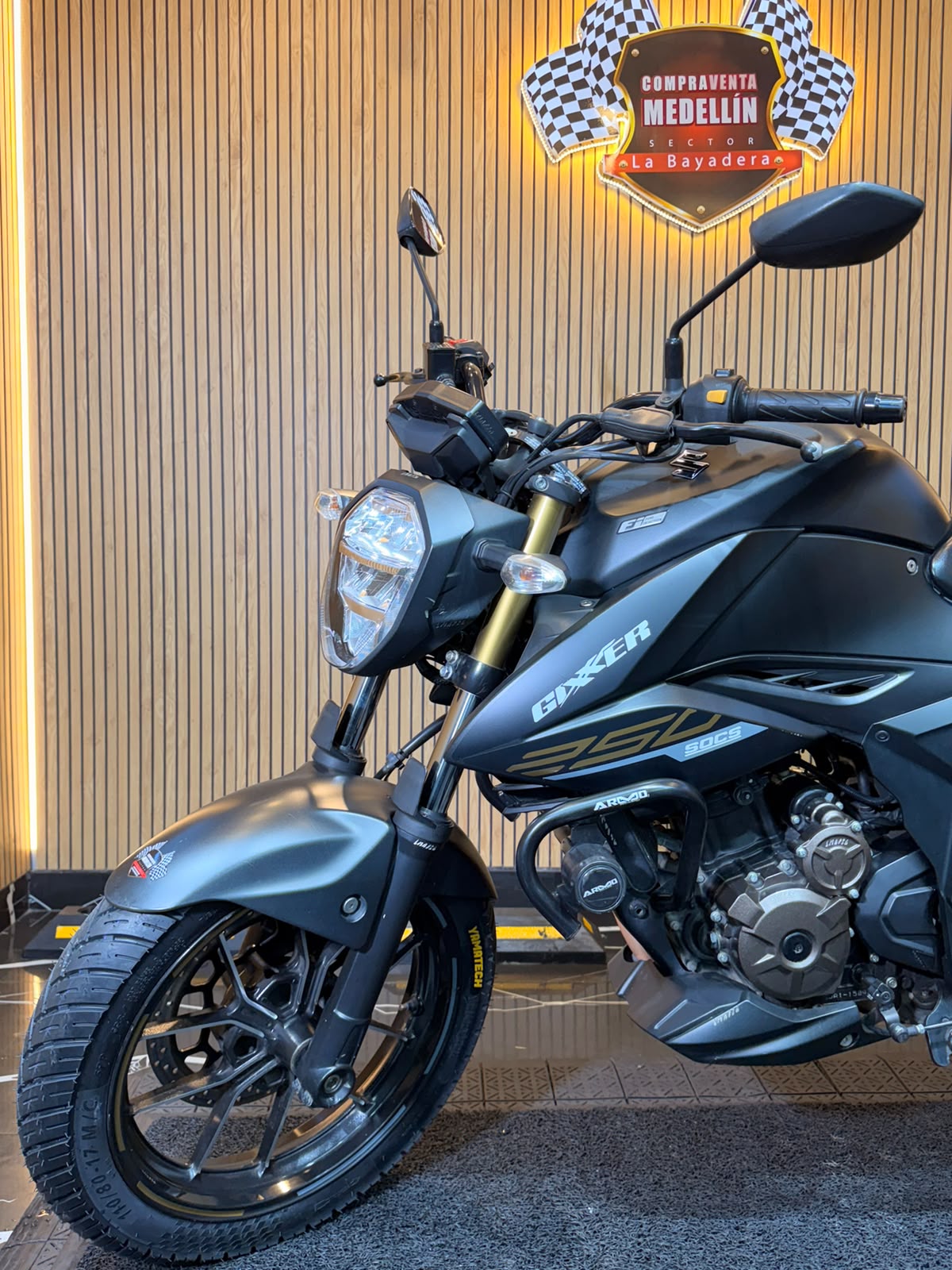 SUZUKI GIXXER 250 - Image 7